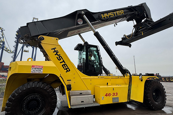 HYSTER RS46-33XD/62 REACH STACKER