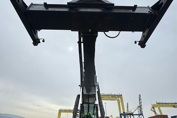 HYSTER RS46-33XD/62 REACH STACKER
